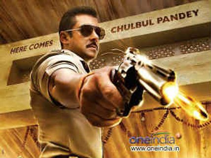 Bigg Boss 6: Salman Khan releasing Dabangg 2 trailer in house