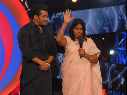 Bigg Boss 6: Gulabi gang leader Sampat Pal makes a mark in house