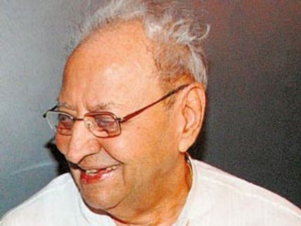 Veteran Bollywood actor Pran hospitalised