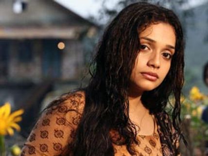 Ann Augustine to tie knot with Jomon T John