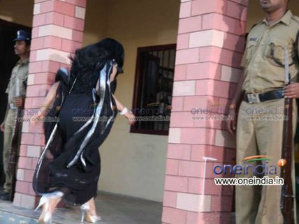 Veena Malik arrested on Nagna Satyam shooting set