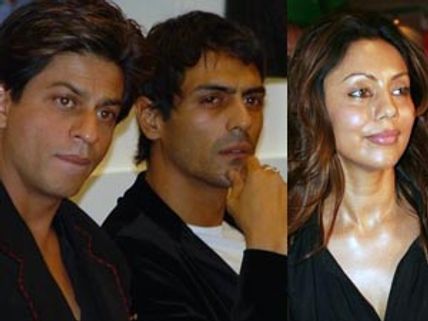 Shahrukh Khan not invited to Arjun Rampal's birthday bash, Gauri Khan is!