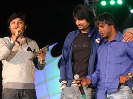 Pictures: Upendra, Sudeep at Rajani Kantha music release function