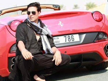 Khiladi 786 Movie Review: Perfect dose for a headache