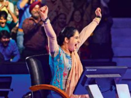 Women are strong, no less than men: Amitabh Bachchan