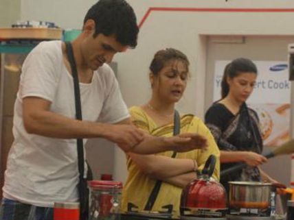 Bigg Boss 6 possible winner: Urvashi Dholakia, Niketan Madhok