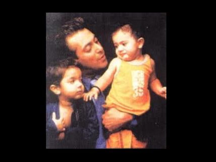 Rare and Unseen pictures of Salman with his nephews, niece