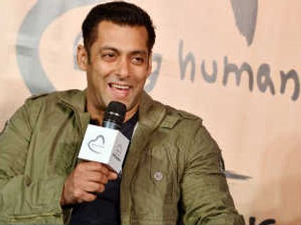 Salman Khan signs Rs 500 crore deal with Star TV