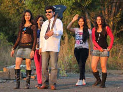 Azhagan Azhagi - One film, 34 newcomers