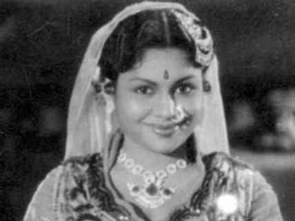 CM Jayalalithaa condoles Rajasulochana's death