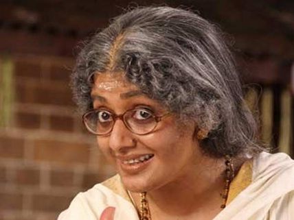 Kavya Madhavan to act as mother of a 20-year-old