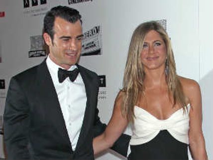 Jennifer Aniston, Justin Theroux to have two weddings
