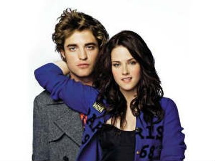 Robert Pattinson, Kristen Stewart living together again