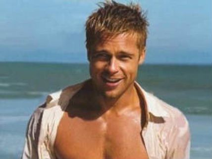 Brad Pitt buys yacht worth 5 mn pound