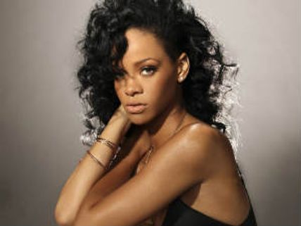 Rihanna advised by Doctors to stop partying