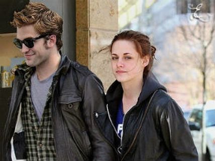Robert Pattinson, Kristen Stewart enjoy short vacation