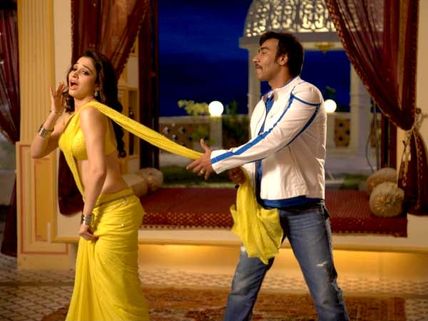 10 Funniest tweets on Ajay Devgn's Himmatwala