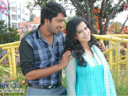Sharmila happy to take comedy lessons from Allari Naresh