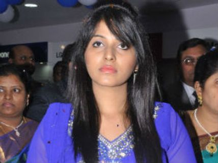 Anjali harassed by her step-mother?