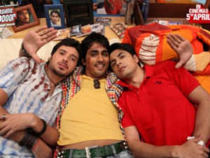 Chashme Baddoor (3 days) 1st weekend collection at Box Office