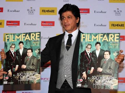 Pictures: Dashing Shahrukh Khan unveils Filmfare's special edition