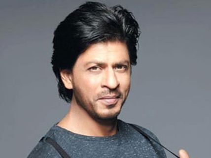 SRK blames 'Om Shanti Om' distributors for Kumar lawsuit