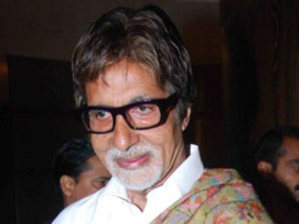 Amitabh Bachchan to play himself in 'Bombay Talkies'?
