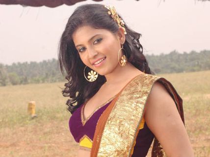 Anjali finally appears