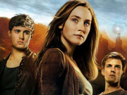 The Host - Movie Review: Romantic sci-fi entertainer