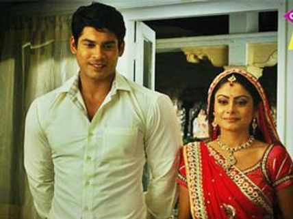 Balika Vadhu: Romance is in the air!