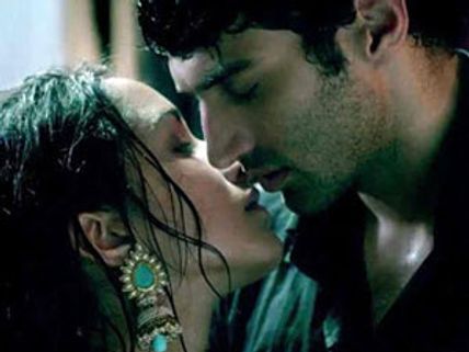 Aashiqui 2 Movie Review: Not Worth Your Money