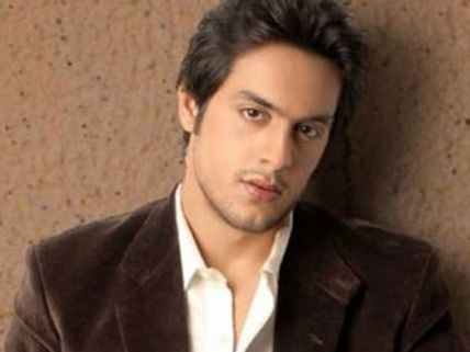 Gaurav Bajaj kept his engagement a secret!