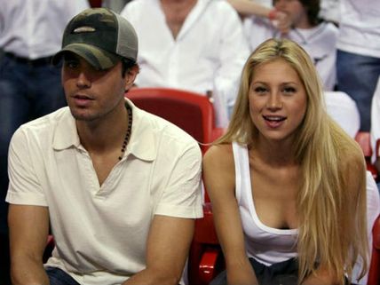 It's wedding time for Enrique Iglesias, Anna Kournikova