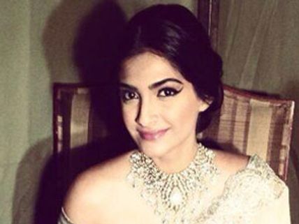 Don't pick simple roles for people to notice my acting: Sonam