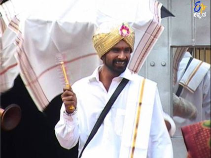 Bigg Boss: Yogish marries Nikita