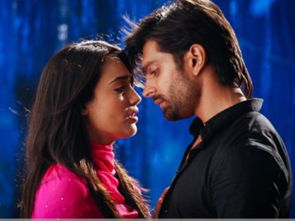 Qubool Hai - Asad confused!