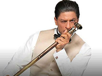 Shahrukh Khan surprises Deepika Padukone on Ram Leela sets