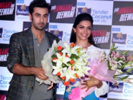 Is Ranbir keeping his affair with Deepika a secret?