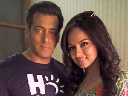 Salman Khan worried about Mental co-star Sana Khan