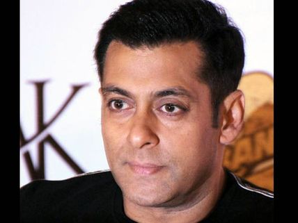 Bighearted Salman Khan sponsors spot boy's wedding 
