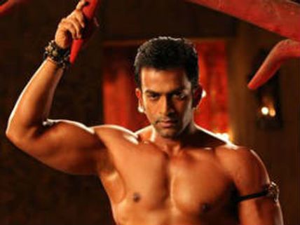 Prithviraj flies to London