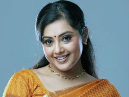 Meena debuts as judge on reality TV show BS