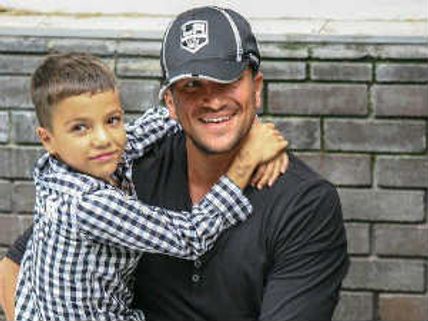 Peter Andre fulfills son's birthday wish with a royal gift