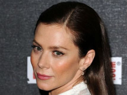 Anna Friel reveals secret behind her beauty, glamour