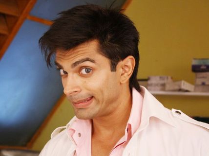 Karan Singh Grover: I don't relate to Asad!