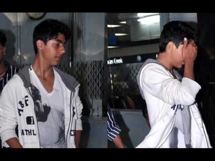 See Picture: Why is Shahrukh Khan's son Aryan hiding his face?