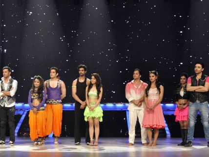 Jhalak Dikhhla Jaa 6: Shweta out, four wild card entries in!