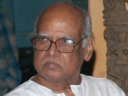 Bapu Honoured At South Filmfare Awards