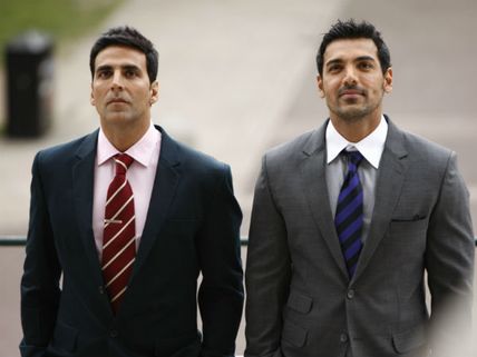 What John Abraham Learnt From Akshay Kumar?