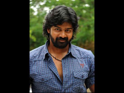 Lasting Career Needs Variety Roles: Naveen Chandra